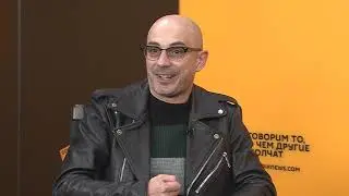 За кулисами 