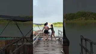 Nunca más salió del Agua 😂 