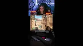 УЧИМСЯ ИГРАТЬ С АВИКА / СТРИМ ИГРАЕМ В КС  #shorts