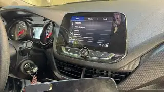 Instalação multimídia Mylink 3 original GM novo Onix e Onix Plus [MundoAutomotivo]