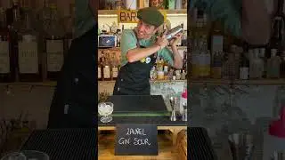 GIN SOUR ai fiori di ALLORO - #shorts #cocktail