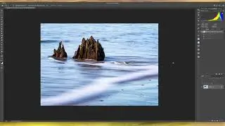 Create new canvas with the Content Aware Crop Tool in Photoshop