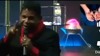 José Ovalle oye lo que dijo Jehová de ti