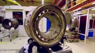 Engine maintenance at MTU Maintenance Hannover