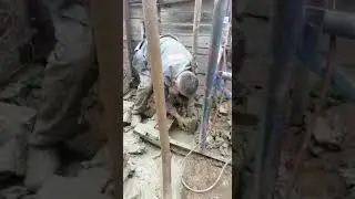 сальник   выходит  сам при бурении малогабаритной установкой