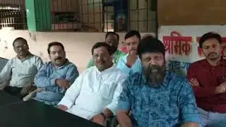 Rikshaw driver abuses a student to give him extra money (Part 2/3)