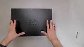 Inside a Cisco 2911 2U Router 