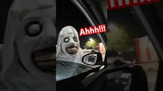 En este lugar LAVAN TU CARRO y te ASUSTAN!!!