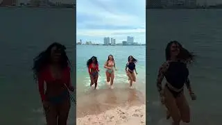 Sol ☀️, playa 🏝️ y amigas, ¿qué más podría pedir?