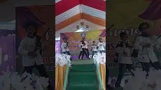 Tak ada gitar, raket pun jadi #shorts #funny #viral #lucuabis