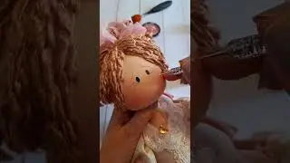 Faça Bonecas únicas  com apostilas de PAP + moldes. Para esta boneca usei o projeto da Frida Sentada