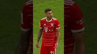 1000 IQ play by Dani Olmo 🧠