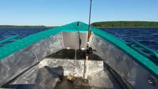 Как ведет себя связка Вельбот 37 и Тохатцу 6 (4т) в сильный ветер. Городомля Ру