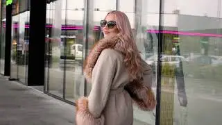 Palton dama bej din lana de alpaca cu guler din blana naturala de vulpe aurie cu fir lung Natasha