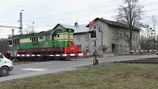 Železniční přejezd Studénka a omezení provozu || Railroad crossing in Studénka, Czech Republic