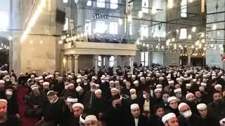 Salih Topçu Hocaefendi Fatih Camii Kürsüsünden Vaaz Ediyor.