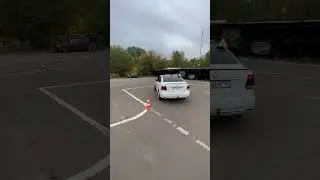 Заезд в гараж по линиям. Как в ГИБДД. Управление в движение. Часть 1