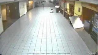 EPIC Tornado Slams Into St. Louis Airport!!!