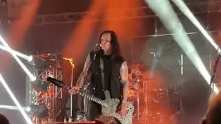 Falling In Reverse - Raised By The Wolves (Live) Little Rock, Arkansas 08/30/2022