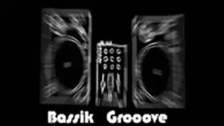Bassik Grooove - Most People Were Silent