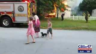 Jacksonville mom accused of leaving kids in burning home