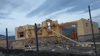 Дом в Белгороде с отделкой под ключ и благоустроенной территорией.