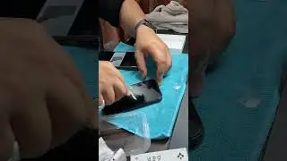 Spigen screen protector for iphone15 , check how to apply at home