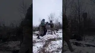 Ukrainian mortarmen operating French 120-mm mortar MO-120-RT61 against enemy. #military #shorts