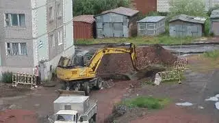 Работы во дворе 12