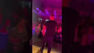 Ona działa na mnie jak acoustic live