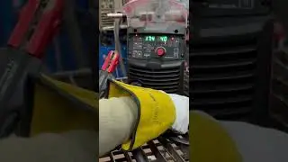 Сварочный аппарат ELITECH MIG/MAG, TIG, MMA synergy-control
