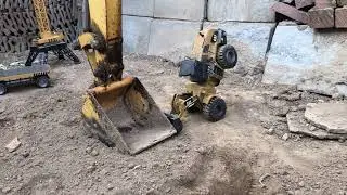 RC DIGGER LIEBHERR 960 SME AT THE CONSTRUCTION #