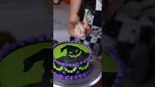 OOGIE BOOGIE Cake 🎂💚 VLOGTOBER DAY 1 