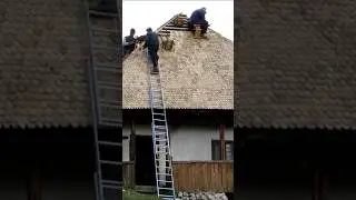 Acoperişul tradițional din ŞINDRILĂ / Restaurare Casa Simion / Muzeul Viu de la Tecşeşti