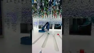 This ROBOT will prepare you any DRINK you wish (Royal Caribbean) #shorts