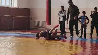 Детский турнир в Ботлихе. Исламов Исламудин (Пара- аул) - Гираев Магомед (Цумада). 1/8 финала 25 кг.
