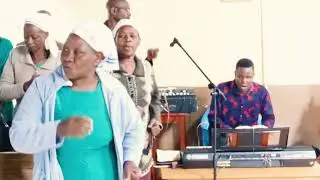 Ingekua heri leo msikie sauti yake KWAYA YA MARIA MAMA WA MUNGU-Irondi. Jumapili ya nne mwaka B
