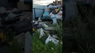 нужен противогаз.