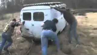 Трактор рулит, разруливает трактор!!!