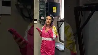Când devii propriul tău fan! Iubesc melodia asta! 
