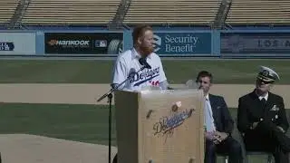 LA Dodgers host Los Angeles “Enlistment Ceremony” (2019) 🇺🇸