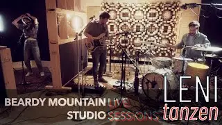 LENI // tanzen // BEARDY MOUNTAIN STUDIO SESSION // [4K]