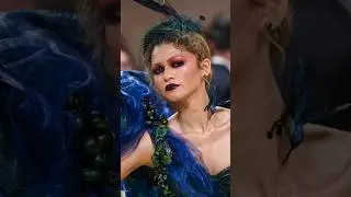Detail🤨 you missed in #zendaya's🌸 #metgala 2024