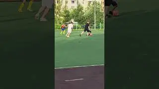 Играют со старшими и с тренером