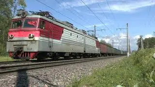 Электровоз ВЛ10у-711 с грузовым