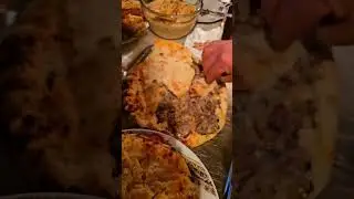 Traditional way to eat Kubdari