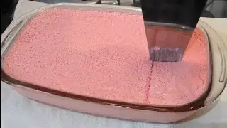Gelatina cremosa com creme de leite/sobremesa para semana santa