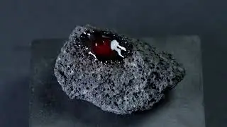 Вулканическое стекло. _ Volcanic glass.
