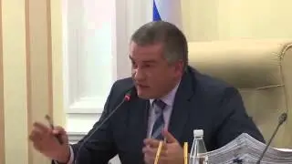 Сергей Аксенов - оратор вплетает шутки в содержание речи