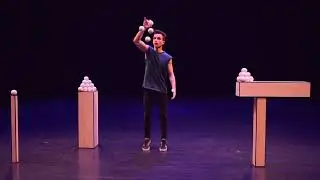PYRAMID - Juggling show trailer - Domenyk La Terra